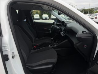 Peugeot 2008 2022 110 BlueHDi-thumb-29