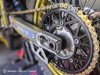 Suzuki RM-Z 250 2015-thumb-2