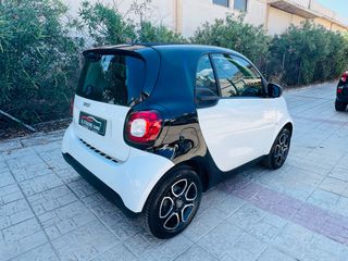 Smart ForTwo 2019-thumb-4