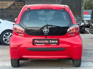 Toyota Aygo 2009-thumb-8