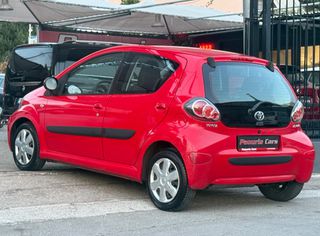 Toyota Aygo 2009-thumb-10