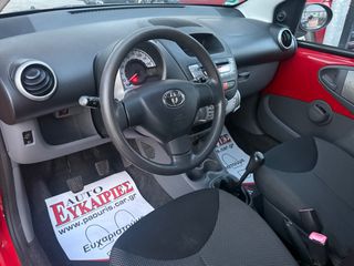 Toyota Aygo 2009-thumb-13
