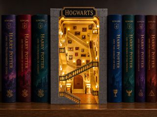 Harry Potter Book Nook – Hogwarts