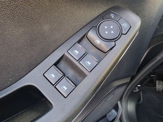Ford Fiesta 2022 hybrid titanium-thumb-21