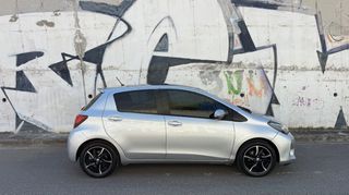 Toyota Yaris 2015 • S • PANORAMA • NAVI •  1.3cc • 6ταχυτο •-thumb-8