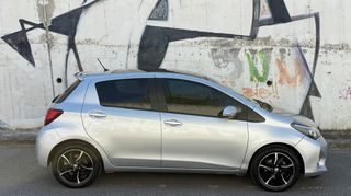 Toyota Yaris 2015 • S • PANORAMA • NAVI •  1.3cc • 6ταχυτο •-thumb-9