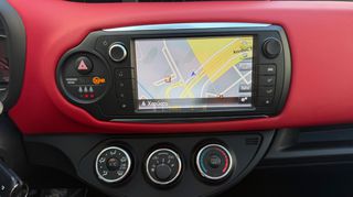 Toyota Yaris 2015 • S • PANORAMA • NAVI •  1.3cc • 6ταχυτο •-thumb-39