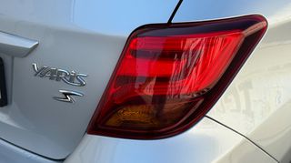 Toyota Yaris 2015 • S • PANORAMA • NAVI •  1.3cc • 6ταχυτο •-thumb-41