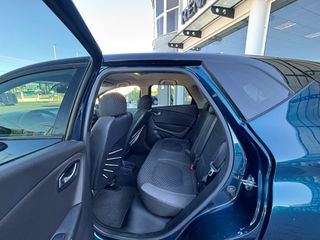 Renault Captur 2018 1.5 dCi-DYNAMIC+Crip Control*-thumb-9