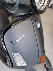 Vespa GTS Super Sport 125 2024-thumb-1