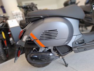 Vespa GTS Super Sport 125 2024-thumb-9
