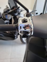 Vespa GTS Super Sport 125 2024-thumb-19