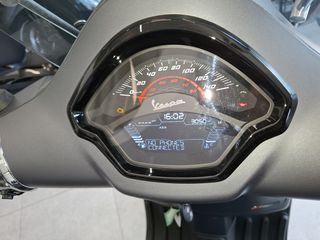 Vespa GTS Super Sport 125 2024-thumb-22