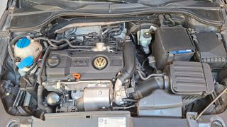 Volkswagen Scirocco 2010 Tsi-thumb-8