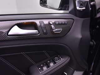 Mercedes-Benz GLE 63AMG 2018 Coupe-thumb-10