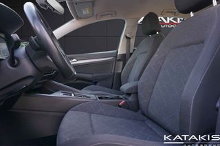 Volkswagen Golf 2022 MHEV|Hybrid|Automatic DSG Life| eTSI|Clima|Apple-Android|Alu-thumb-17