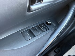 Toyota Corolla 2022 ΗΥΒRID ΕΛΛΗΝΙΚΟ ΕΓΓΥΗΣΗ TOYOTA ΜΕ ΑΠΟΣΥΡΣΗ ΕΩΣ -€1.500-thumb-17