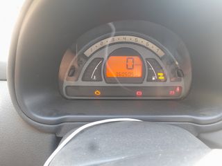 Citroen C2 2004 VTR-thumb-8