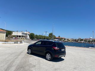 Ford Kuga 2018-thumb-3