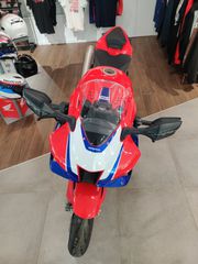 Honda CBR 1000RR 2026 R SP-thumb-2