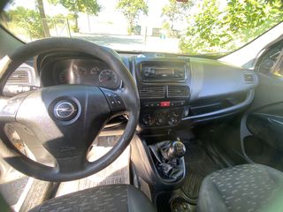 Opel Combo 2012-thumb-5