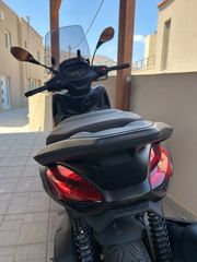 Piaggio Beverly 300 2022-thumb-6