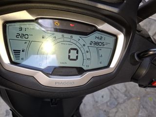 Piaggio Beverly 400 2024-thumb-14