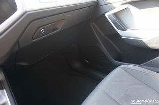 Audi Q3 2022 Advantage|Automatic|S-tronic|TFSI |MHEV|Clima|Rear Camera-thumb-40