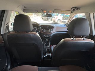Hyundai i 20 2015 1.2 Basis-thumb-16