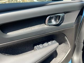 Volvo C40 2023 PANORAMA/ 82kWh/ Extended Range-thumb-12
