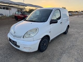 Toyota Yaris 2003 P2VAN