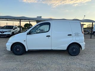 Toyota Yaris 2003 P2VAN-thumb-1