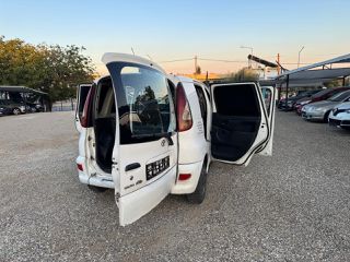 Toyota Yaris 2003 P2VAN-thumb-14