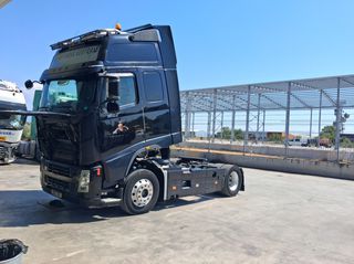 Volvo 2004