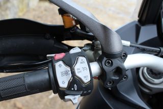 Ducati Multistrada 950 2019 s-thumb-10