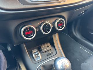 Alfa Romeo Giulietta 2016 FACE LIFT TURISMO EDITION FULL EXTRA-thumb-12