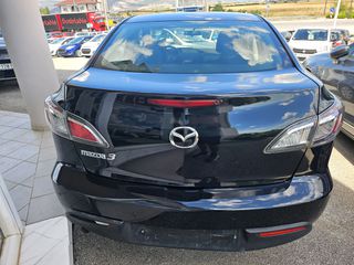 Mazda 3 2017-thumb-4