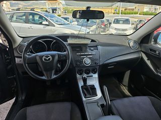Mazda 3 2017-thumb-7
