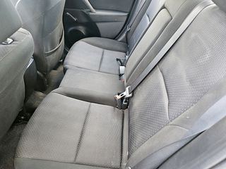 Mazda 3 2017-thumb-8