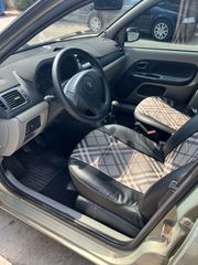 Renault Clio 2003-thumb-13