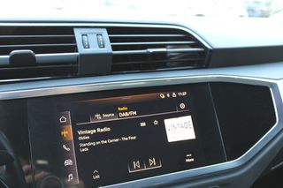 Audi Q3 2022 HYBRID SPORTBACK 35TFSI S.LINE AUTO150ps ΓΡΑΜΜΑΤΙΑ-thumb-32