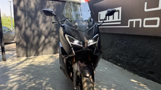 Yamaha TMAX 560 Tech Max 2025 Dark Magma-thumb-11