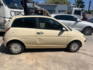 Lancia Ypsilon 2004-thumb-1