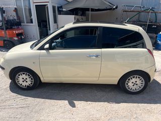 Lancia Ypsilon 2004-thumb-3