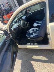 Lancia Ypsilon 2004-thumb-4