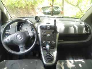 Suzuki Splash 2008-thumb-6