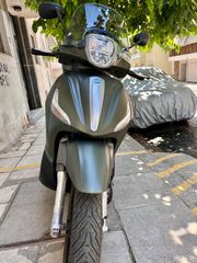 Piaggio Beverly 300 2019 Piaggio Beverly 300s