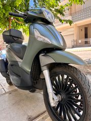 Piaggio Beverly 300 2019 Piaggio Beverly 300s-thumb-1