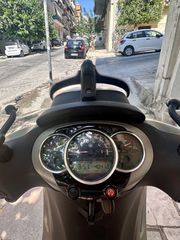 Piaggio Beverly 300 2019 Piaggio Beverly 300s-thumb-7