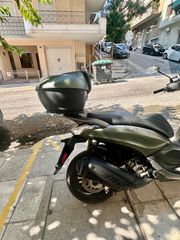 Piaggio Beverly 300 2019 Piaggio Beverly 300s-thumb-18
